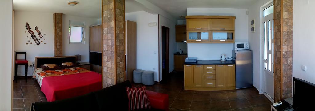 Apartments Bombona Utjeha Bilik gambar