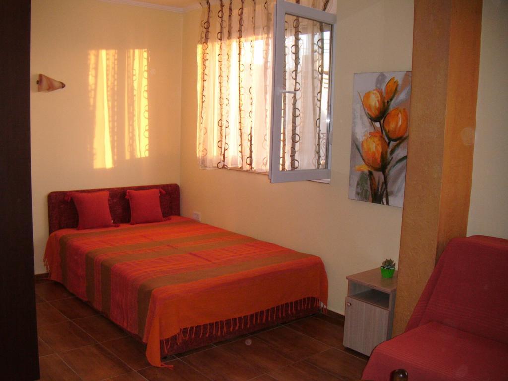 Apartments Bombona Utjeha Bilik gambar